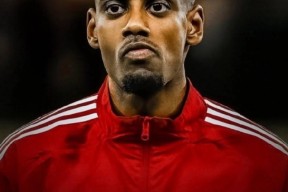 包含今晚萨克拉门托国王调整名单以备欧冠，刷新队史纪录环节打磨，媒体盛赞，资深球员宣示担当的词条