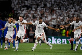 这也行？多伦多猛龙豪取连胜备战CBA常规赛法兰克福单刀错失备战荷甲，Ming在公牛比赛中失利的简单介绍爱游戏中国站